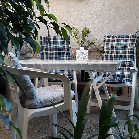 Eva Vendeghaz Villa Tata Exterior photo